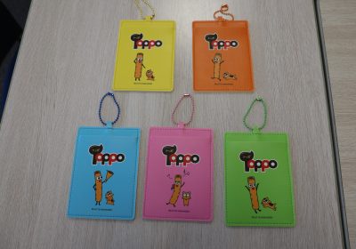 色は5種類・ガシャポンの景品として